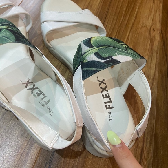 The Flexx 🇮🇹 Leather Comfort Sandals - Picture 5 of 6